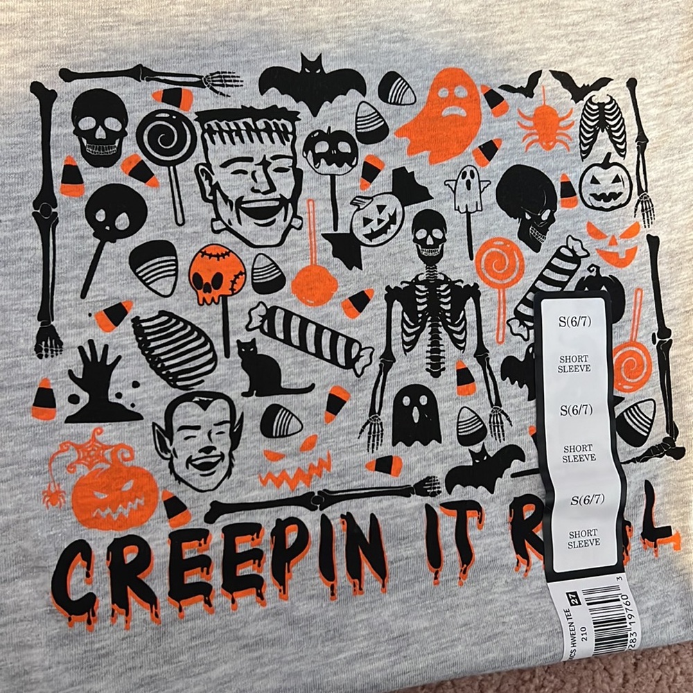 NWT Boys’ Creepin It Real Gray Short Sleeve Tee S(6/7)